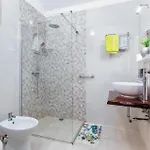بيت للعطل Amazing Home In Galizana