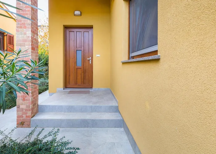 Gorgeous In With Wifi Holiday home