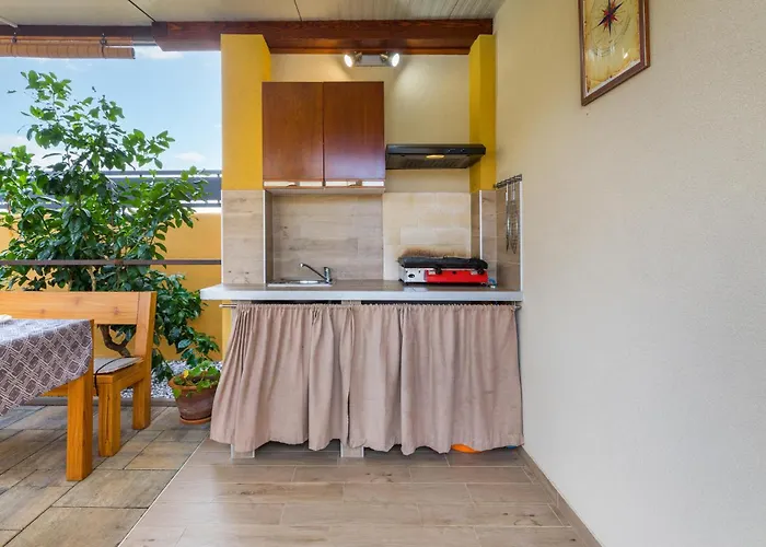 Gorgeous In With Wifi Galizana