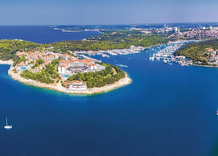 Holiday home Gorgeous In With Wifi Galizana