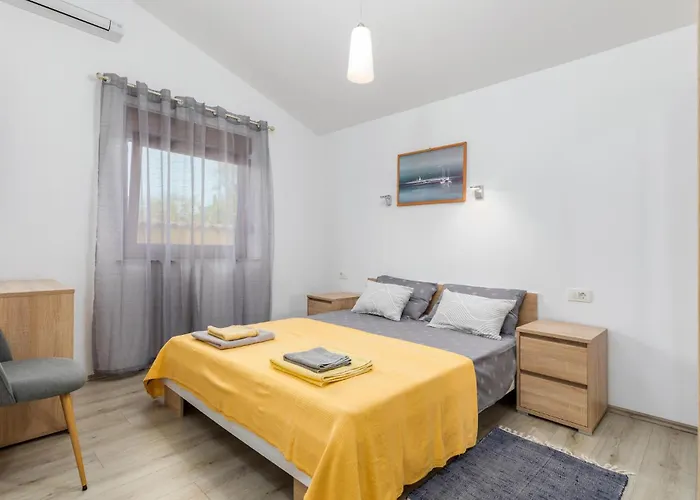 Gorgeous In With Wifi Galizana