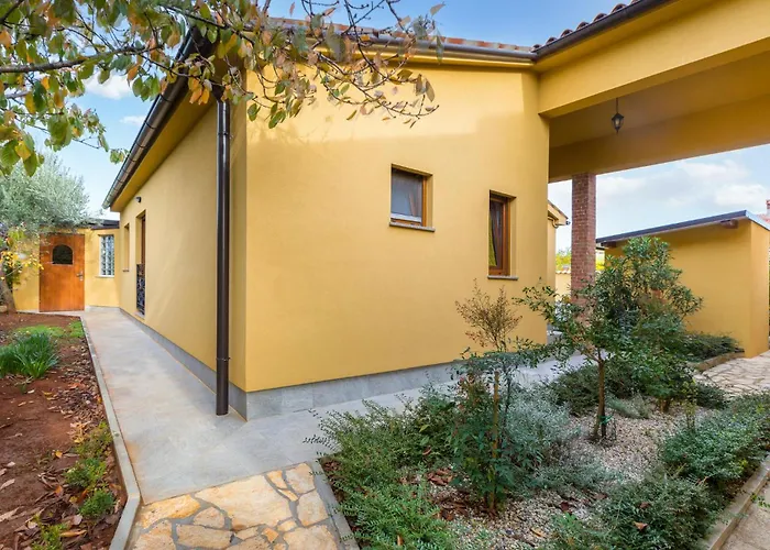 Gorgeous In With Wifi *